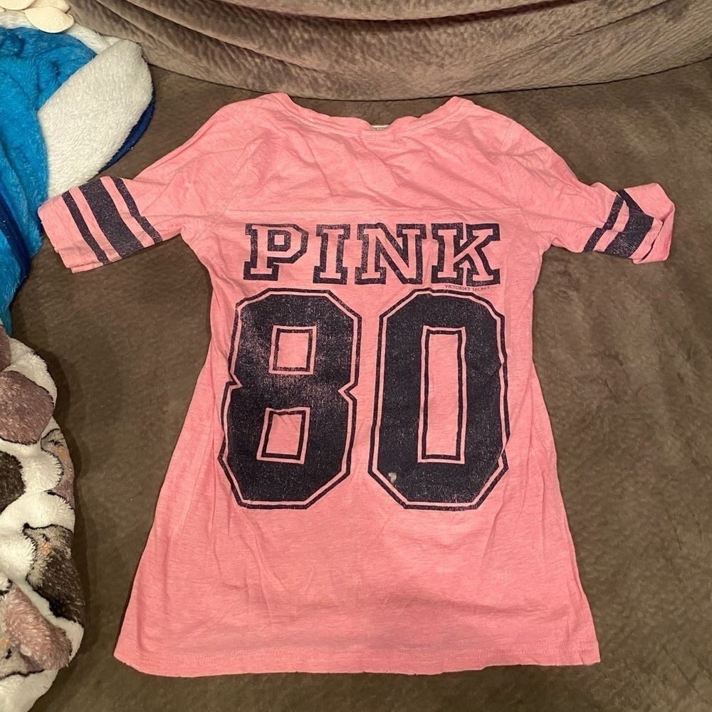 Y2K VS pink T-shirt